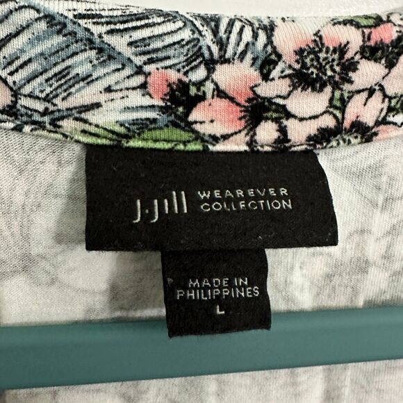 J. Jill Wearever Womens Large V-Neck 3/4 Sleeve Shirt Blouse Floral Pullover - Picture 3 of 5